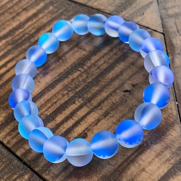 8mm Cobalt Blue Mystic Glass Mermaid Bracelet - Picture 2 of 3